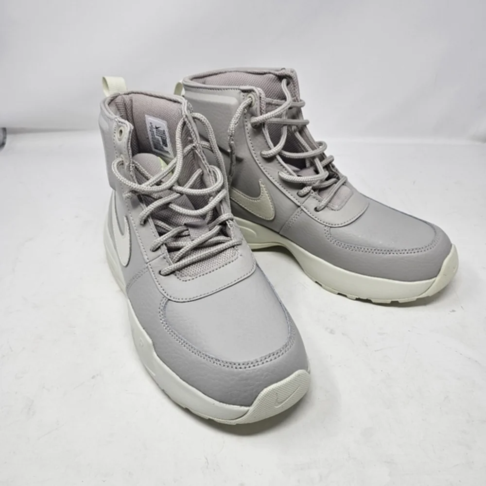 New Nike Air Max Goaterra 2.0 Big Kids All Weather Boot Size 7y DC9515-002 Gray.